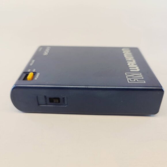 VINTAGE SONY FM RADIO WALKMAN SRF-40W BLUE - Picture 3 of 6